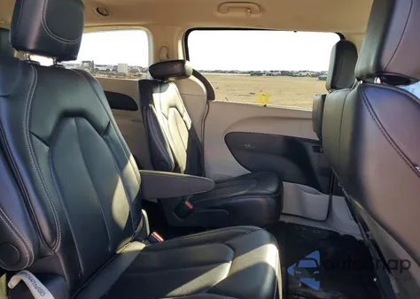 2024 Chrysler Pacifica Touring L из США, поврежденный, VIN 2C4RC1BG3RR120330